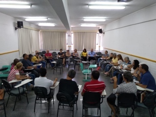 Direção da FAMA realiza reunião pedagógica com professores